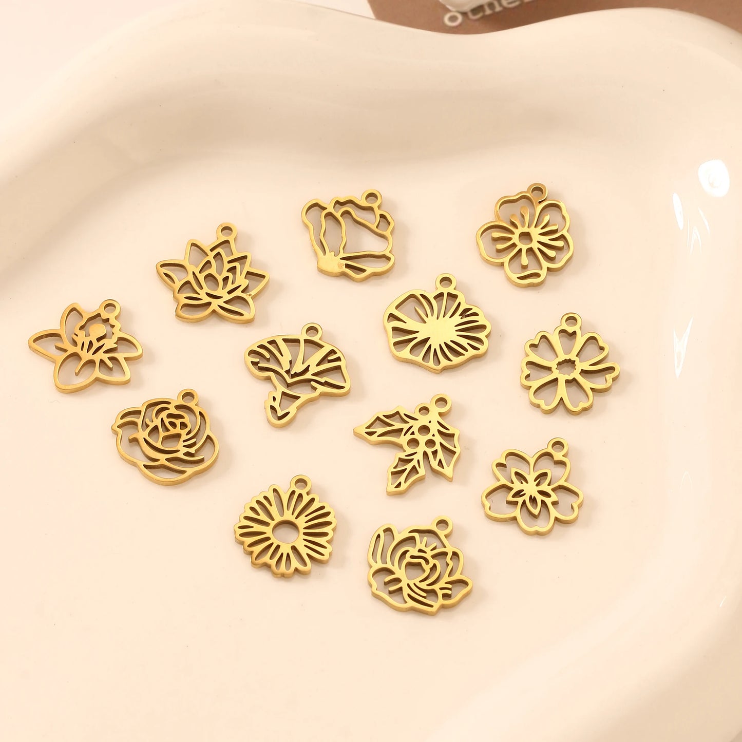 5Pcs Stainless Steel Birth Month Flower Charms Birthday Flower Dangles Plant Floral Pendant DIY Necklace Earrings Jewelry Making