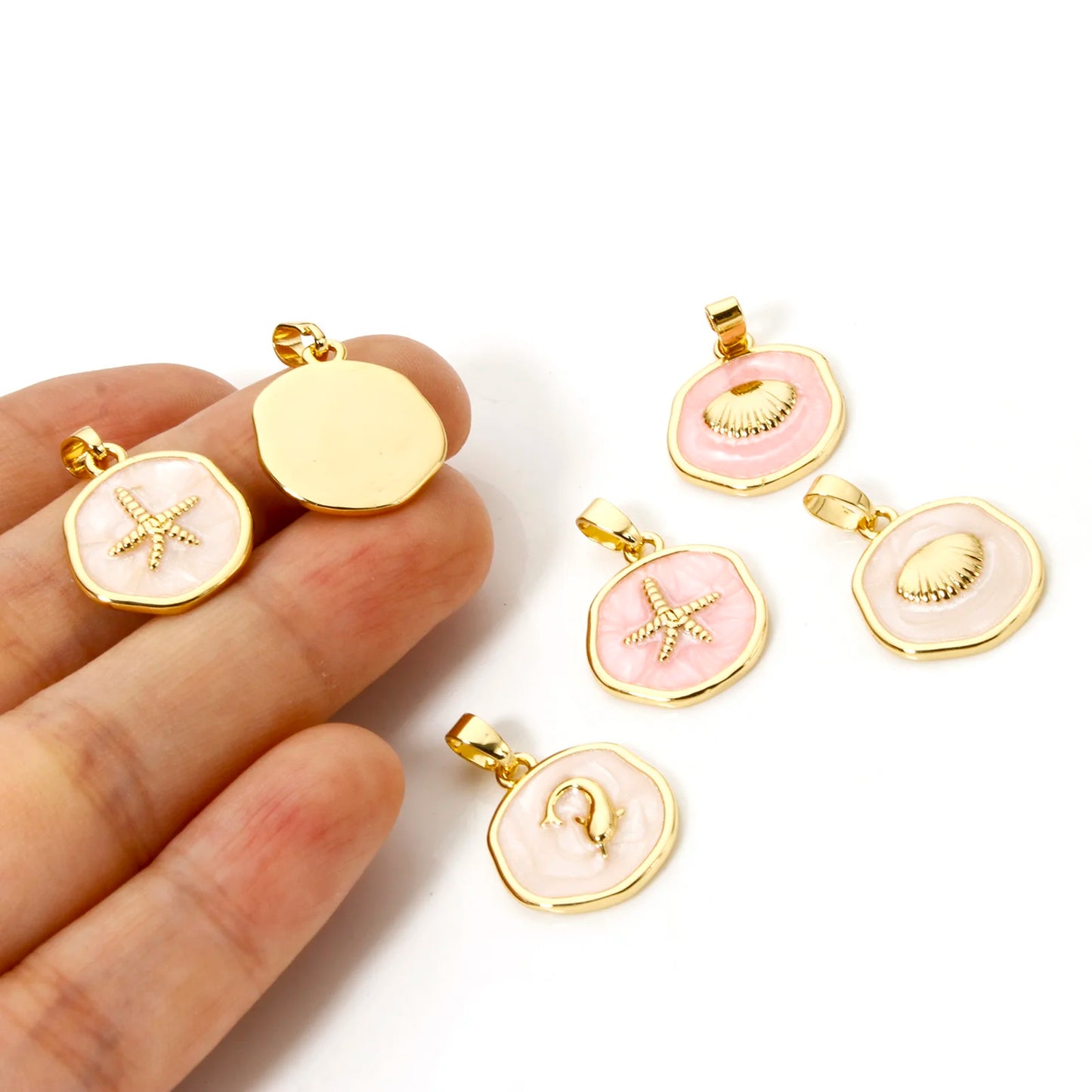 2 PCs Brass Ocean Series Charm Pendant 18K Gold Plated Irregular Enamel Shell Starfish Dolphin For Necklace Making 22mm x 15mm