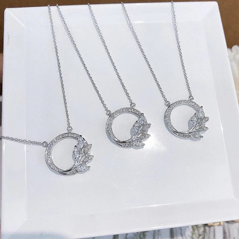 Fashion 925 Silver Stamp Women's Necklace Circle Leaves Pendant Women's Jewelry Wedding Bridal Clavicle Chain Sweater Chain