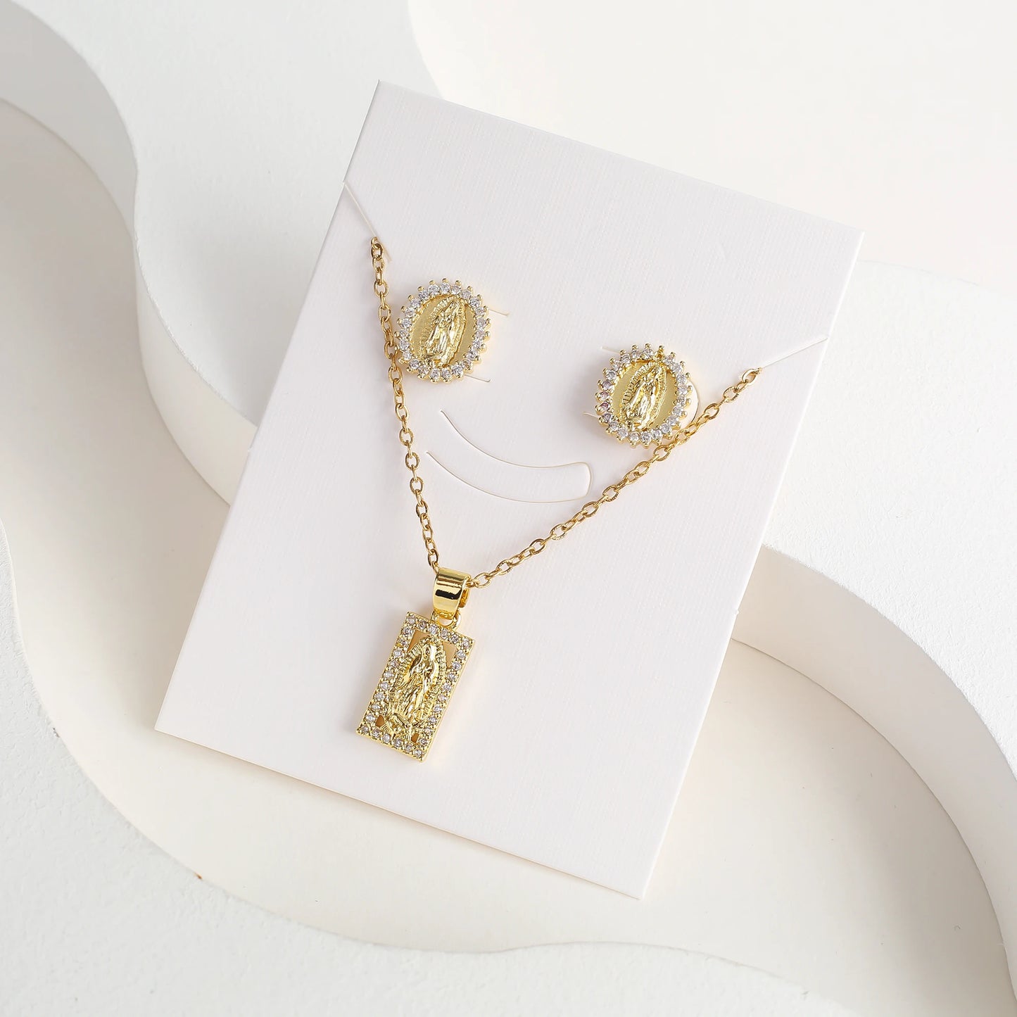 Classic Anti-Allergic Maria Pendant Necklace Set High Quality Zirconia 18K Gold Plated Stud Earrings Women Girls Religious Gifts
