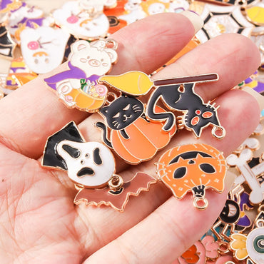 Leslie Mix 10/20/30pcs Halloween Charm Pumpkin Ghost Spider Bat Pendant for diy Earring Necklace Jewelry Making Accessories