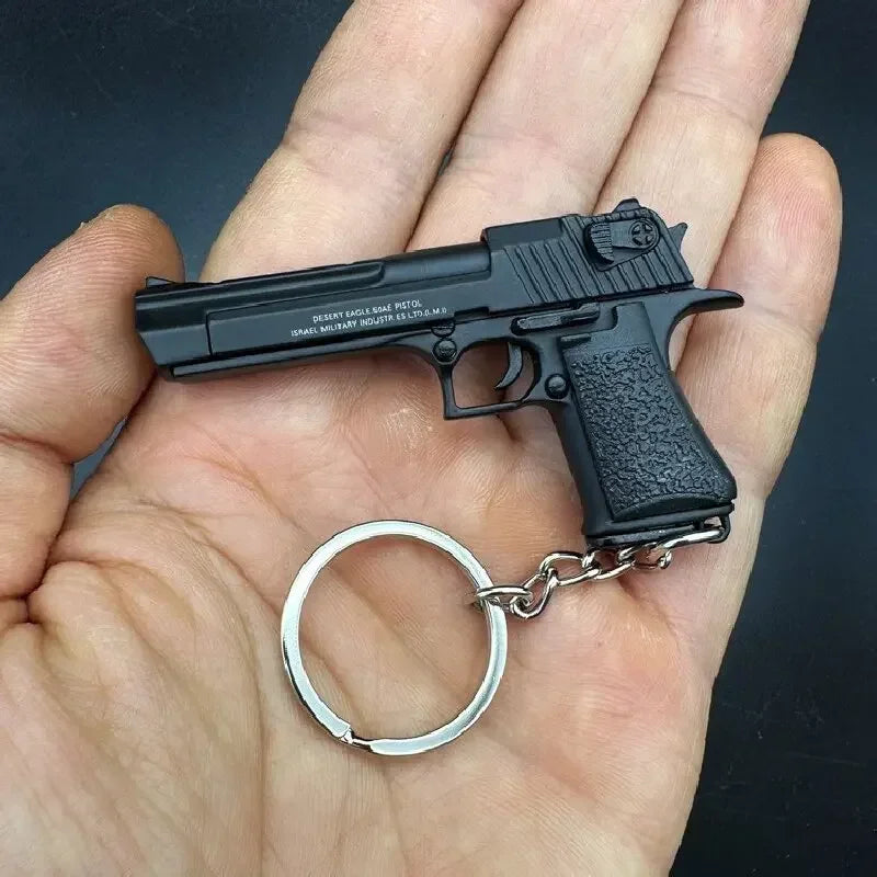 Desert Eagle Keychain Pendant 1:4 Size Proportional Model Detachable High Quality Alloy Keychain Ornament Holiday Birthday Gift